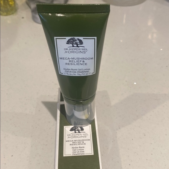 Origins mega mushroom relief & resilience 50ml - Picture 3 of 7